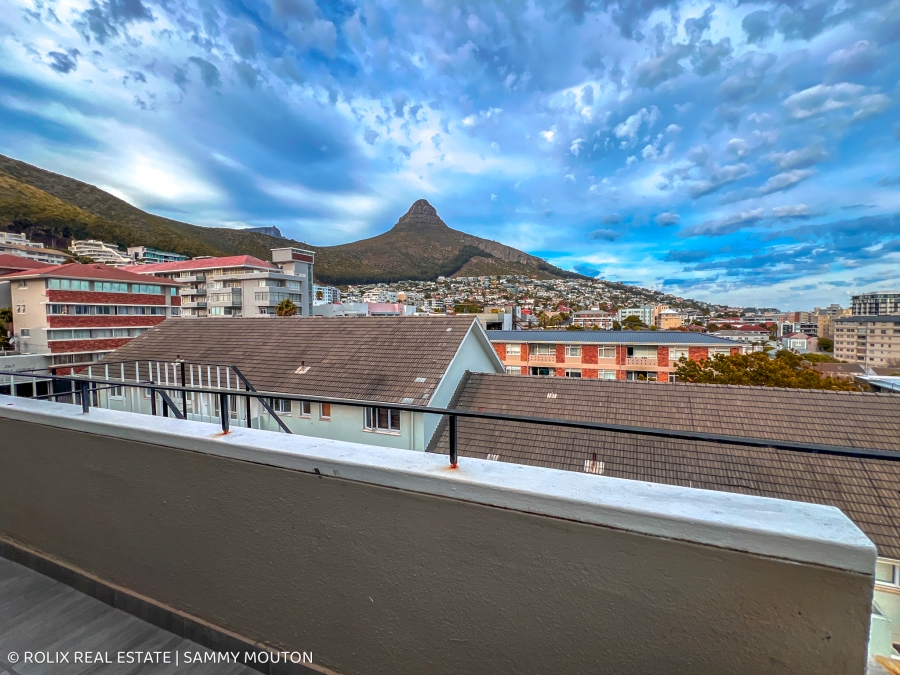 To Let 1 Bedroom Property for Rent in Sea Point Western Cape